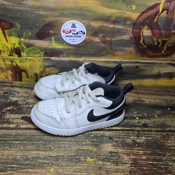 NIKE AIR JORDAN 1 LOW ALT (TD) WHITE/BLACK (DR9747 132) size 9 toddler shoes - Picture 3 of 8